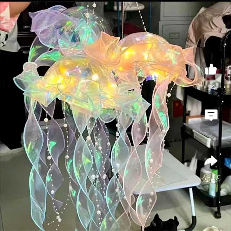 Petite lampe meduse, veilleuse reposante ambiance fantastique
